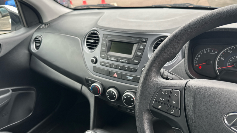 Hyundai i10 1.0 SE 5dr Petrol Hatchback